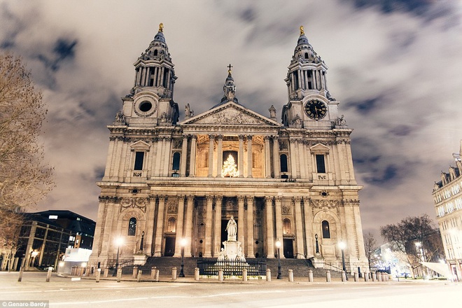 Khoảnh khắc London không một bóng người