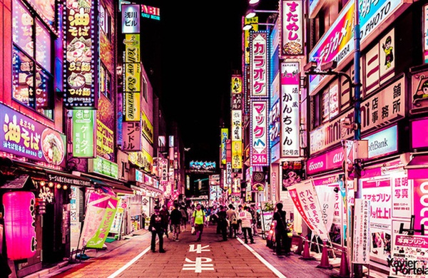 Hãy cùng chiêm ngưỡng những khung cảnh tuyệt đẹp của đường phố Nhật Bản về đêm - khi các lối đi được chiếu sáng và ánh đèn lung linh, tạo ra một không gian ma mị và cực kỳ thu hút. Bức ảnh liên quan đến từ khoá này chắc chắn sẽ khiến bạn nao lòng và phải xem ngay lập tức.