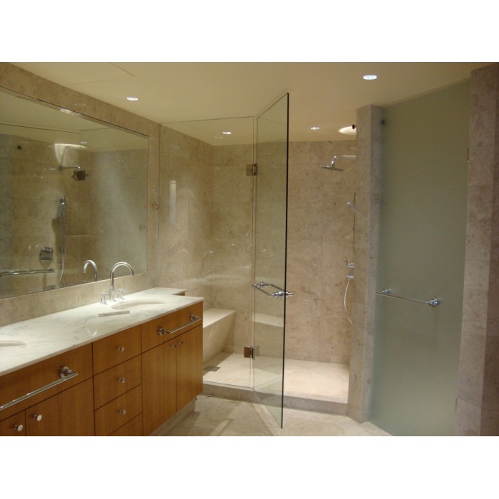 Vách tắm kính thẳng góc 180 độ