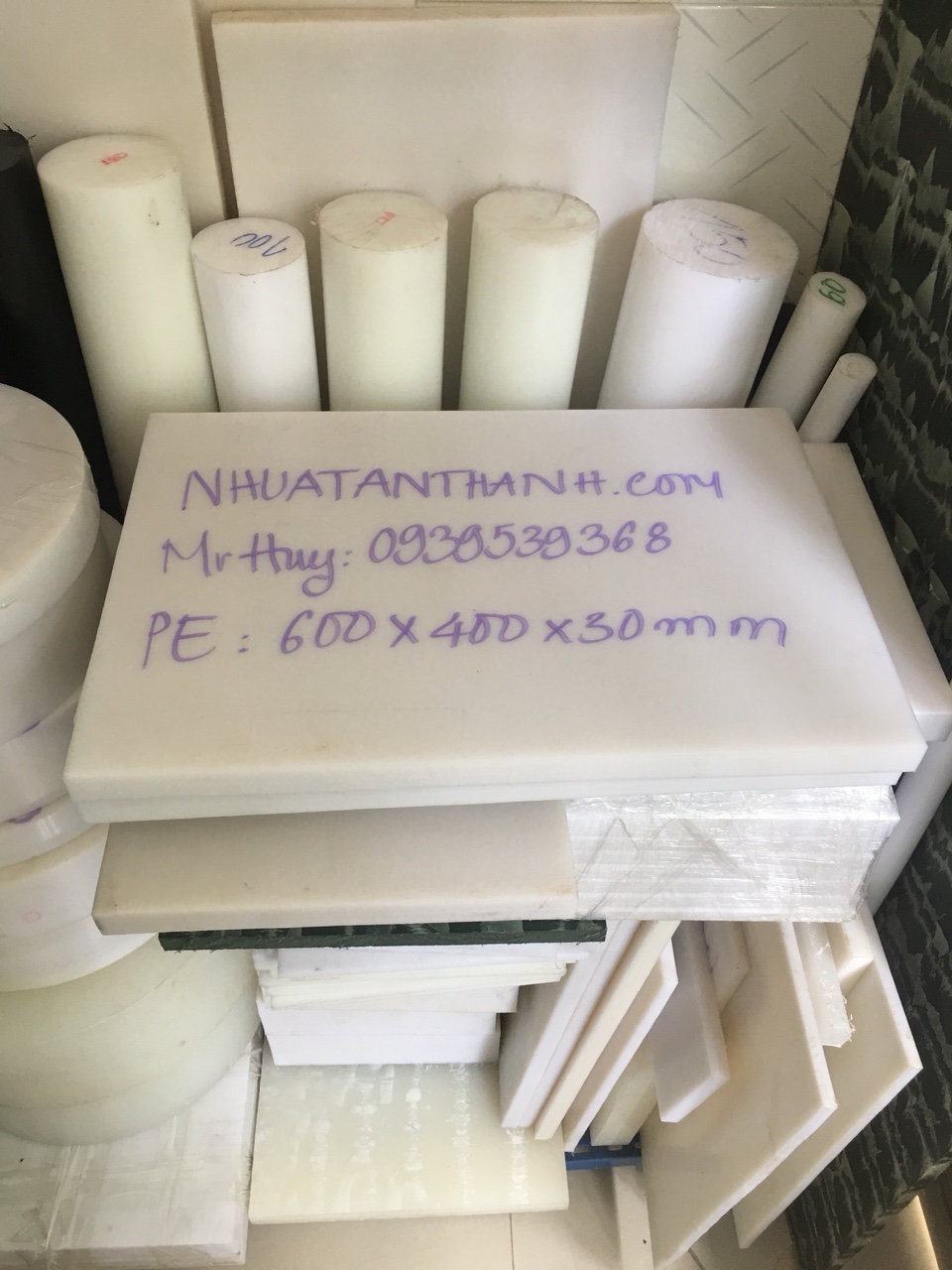 THỚT NHỰA 600X400X30 MM