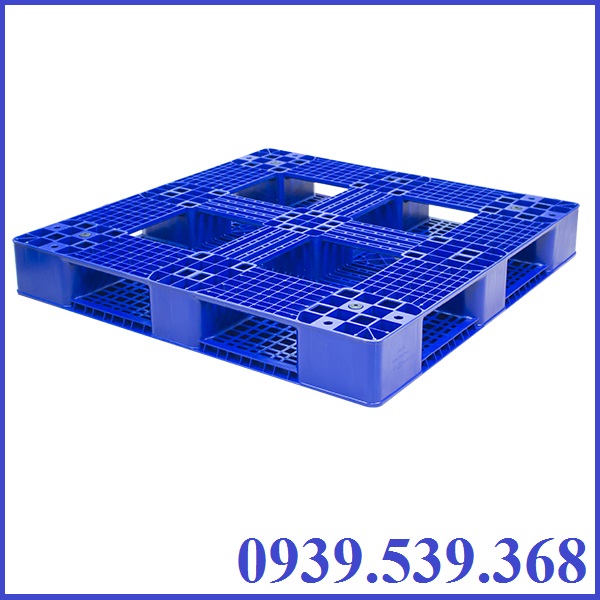 Pallet nhựa cũ Tân Phú