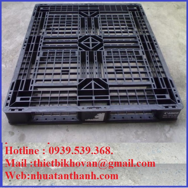 Pallet nhựa cũ Tân Phú