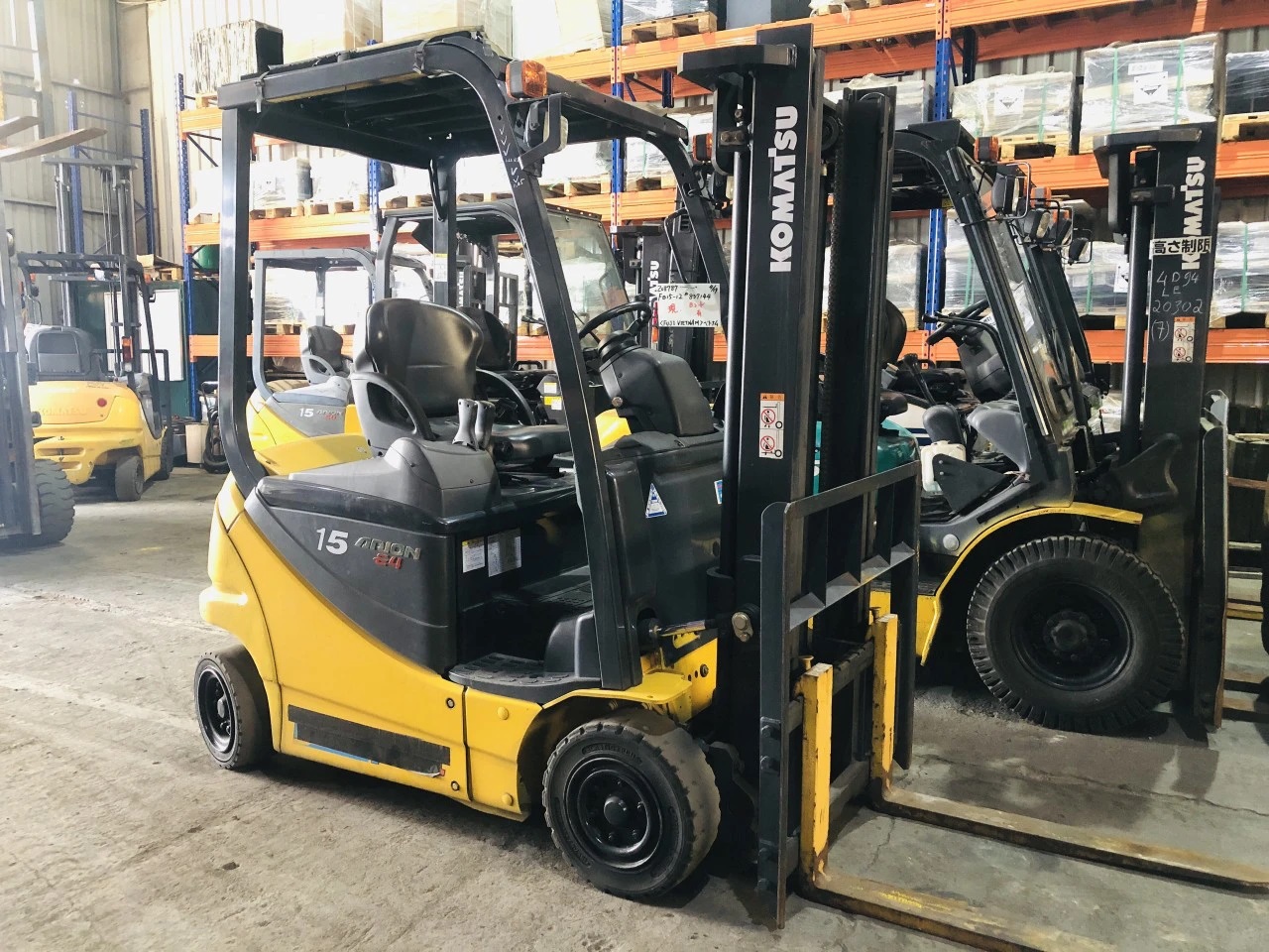 Top 3 dòng xe nâng điện cũ đáng mua nhất hiện nay