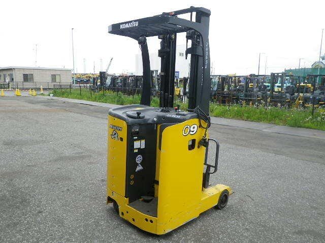 XE NÂNG ĐIỆN KOMATSU FB09RS-14