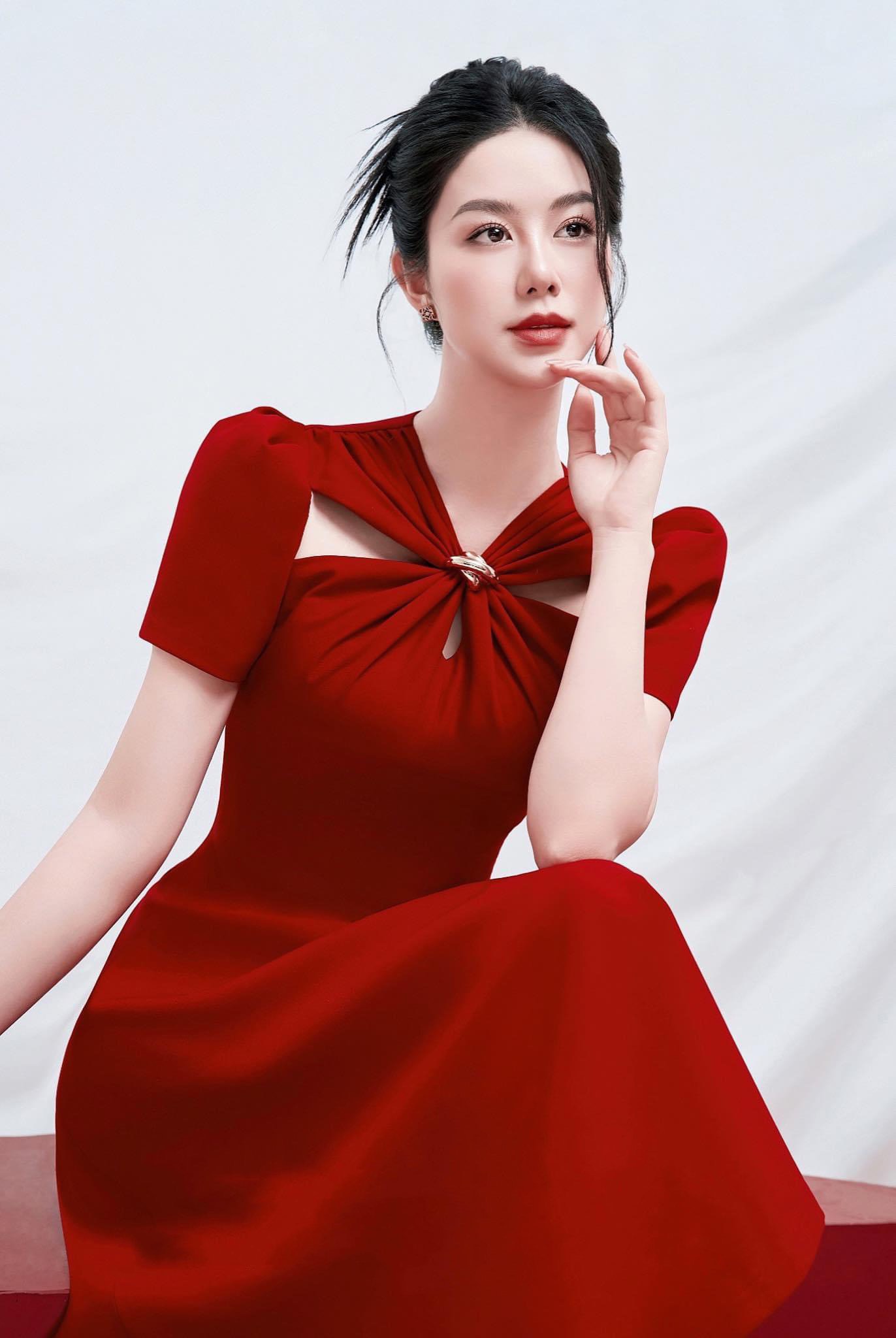 Đầm dự tiệc dáng xoè tay con cut out vai sang trọng 