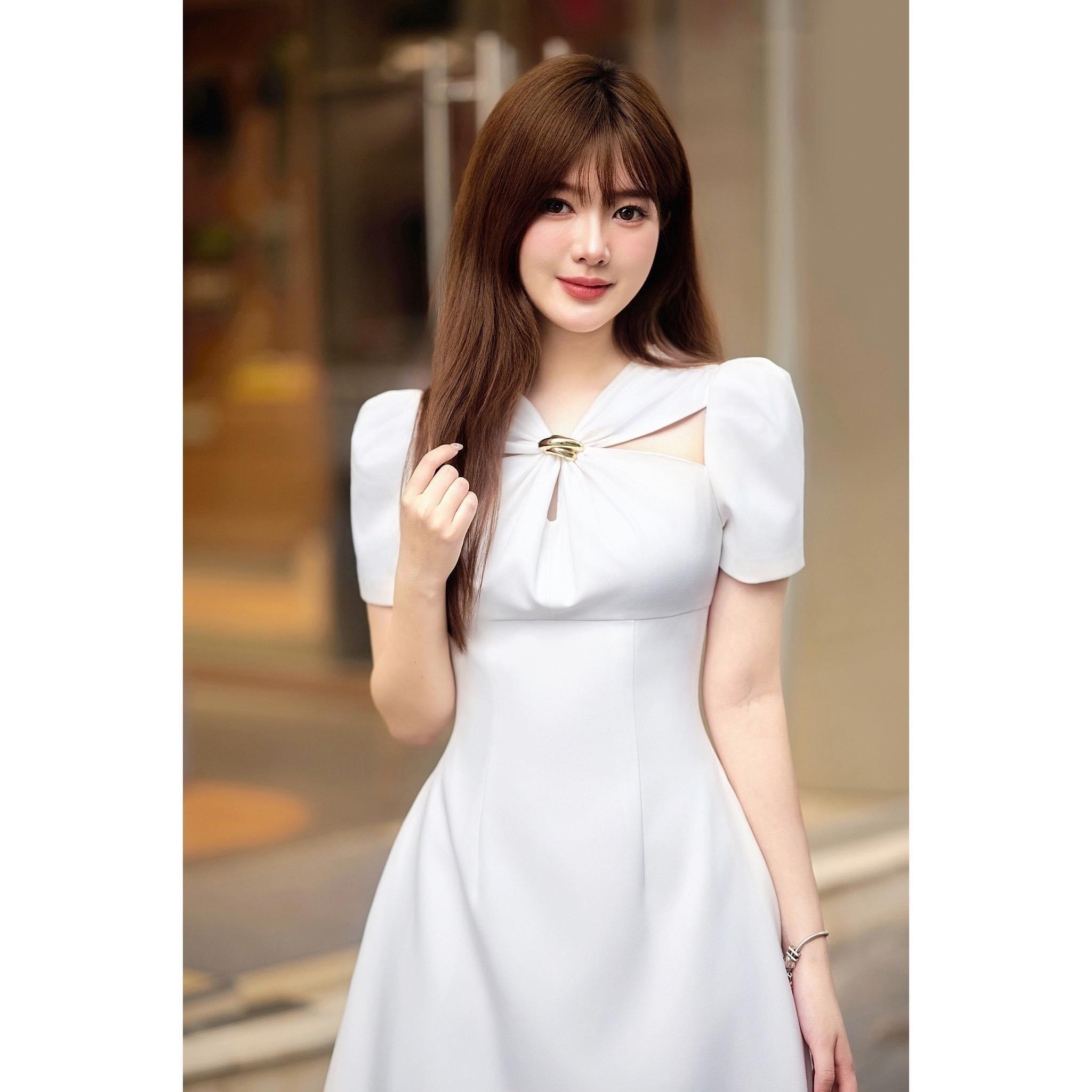 Đầm dự tiệc dáng xoè tay con cut out vai sang trọng