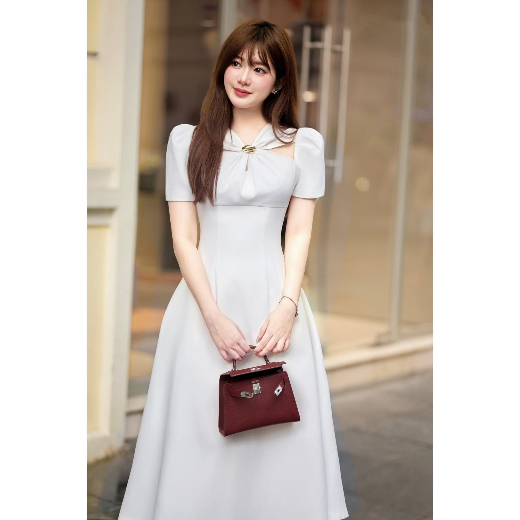 Đầm dự tiệc dáng xoè tay con cut out vai sang trọng