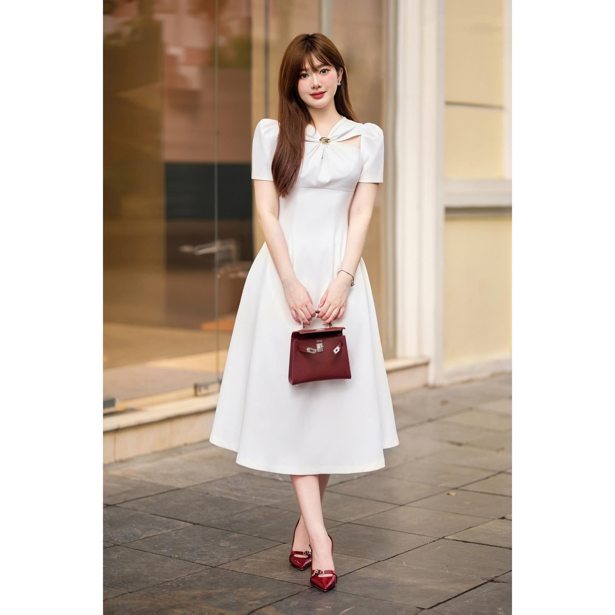 Đầm dự tiệc dáng xoè tay con cut out vai sang trọng