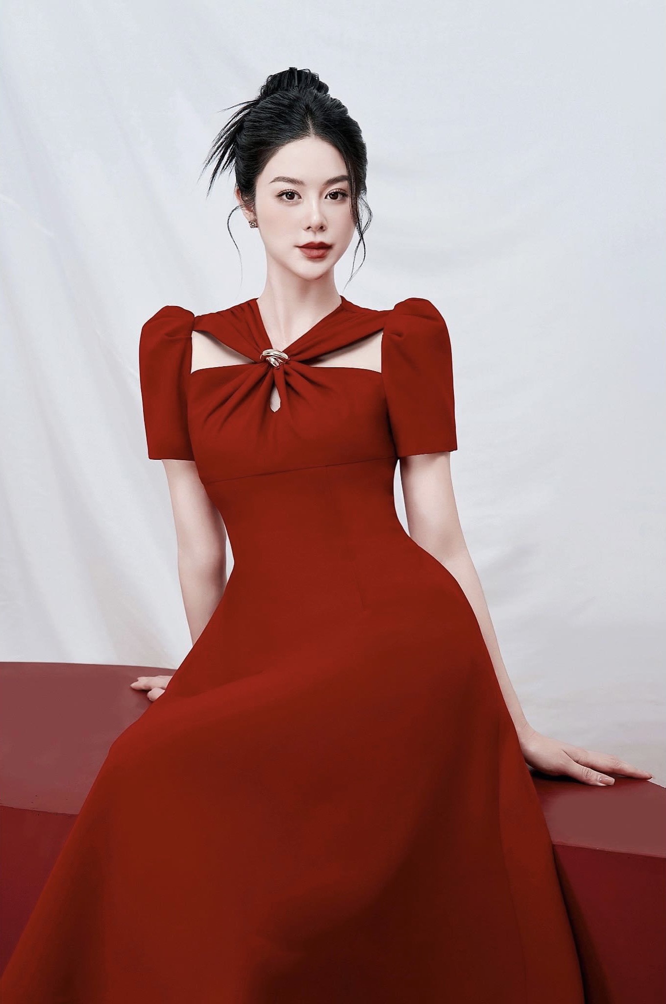 Đầm dự tiệc dáng xoè tay con cut out vai sang trọng 