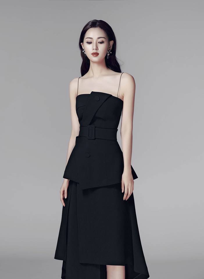 Set áo váy kiểu áo hai dây cúp ngực và váy xoè