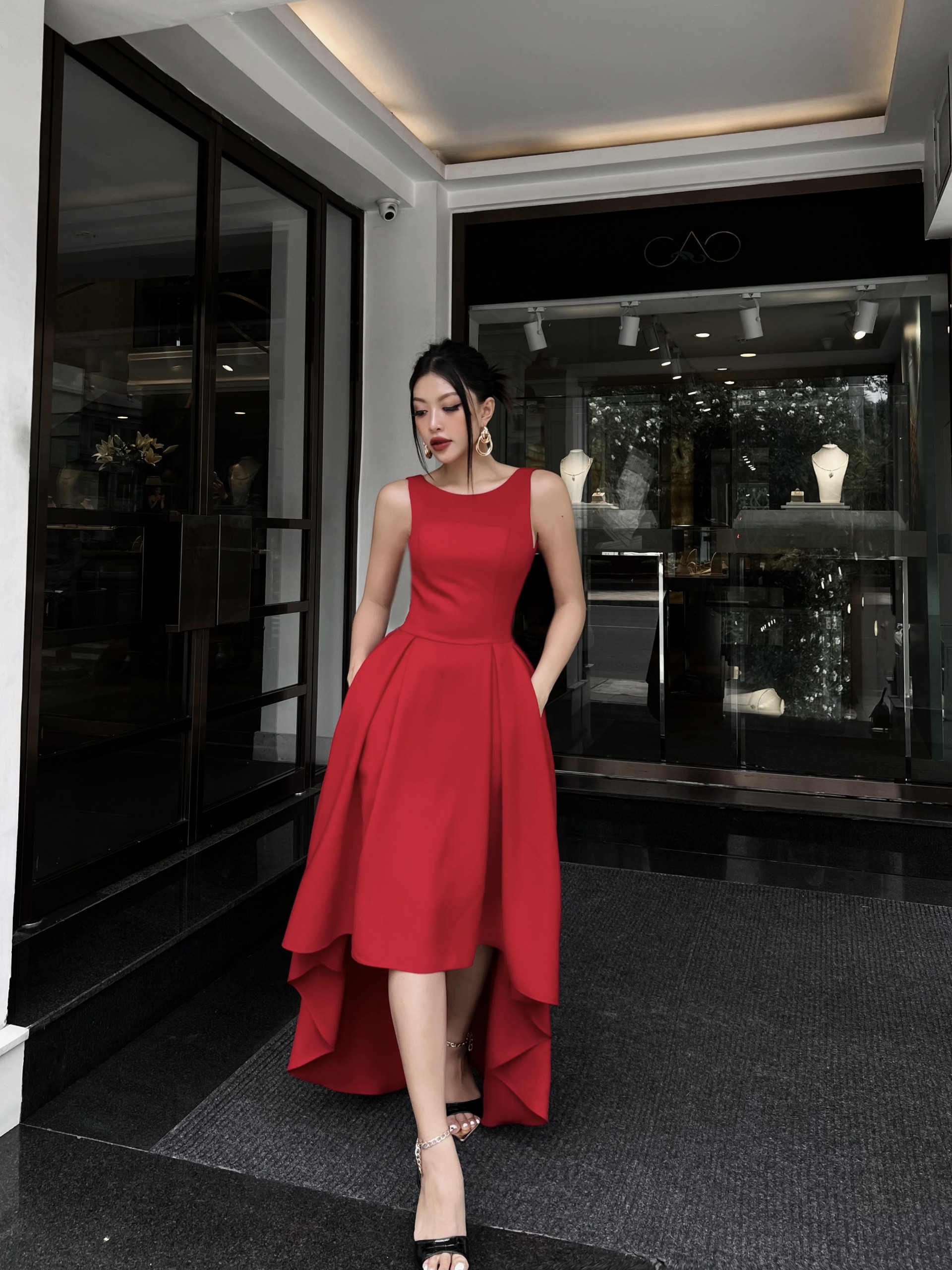 Đầm dáng xoè dài đuôi tôm kiểu hở lưng sang trọng Alvin Store 0733 (Đỏ)