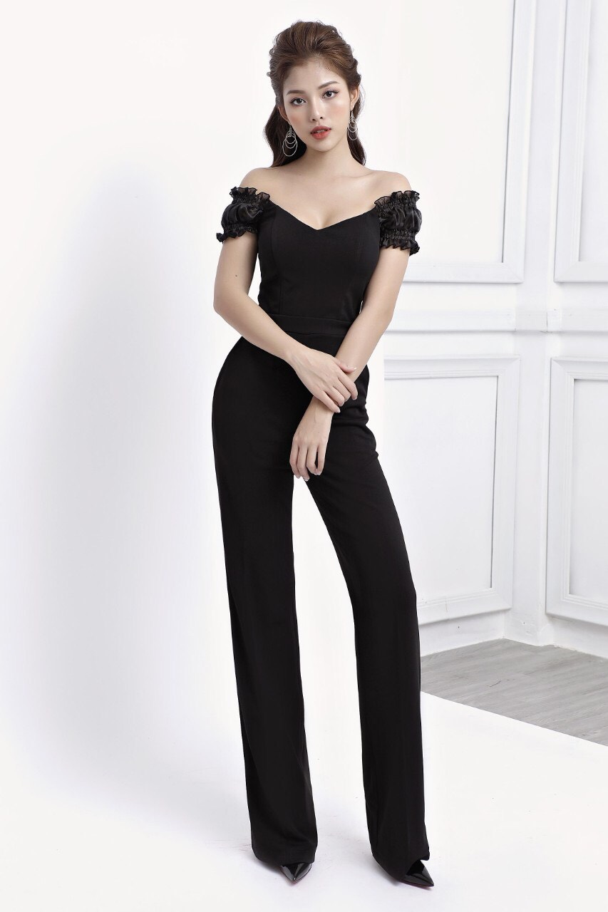 Jumpsuit kiểu hở vai tay voan kiếng quần ống suông (Trắng)
