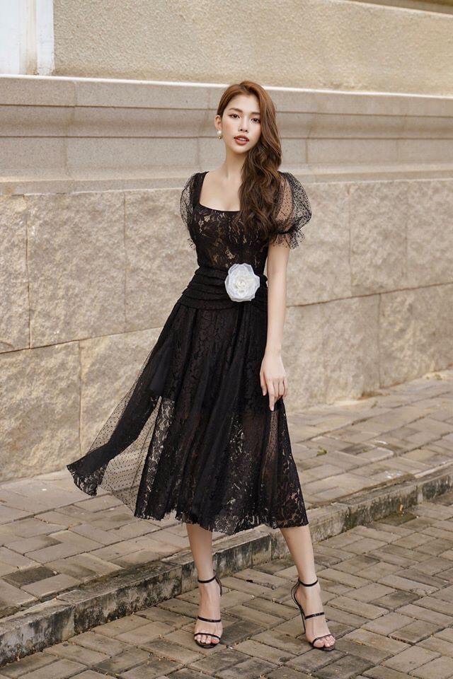 Đầm ren xoè kiểu cổ vuông tay phồng phối lưới (Trắng)