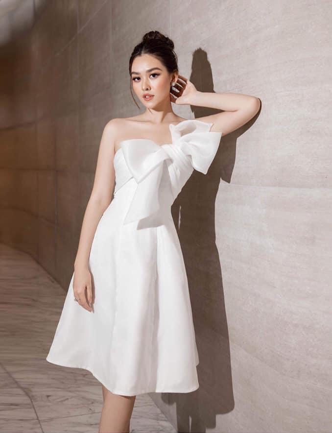 Đầm xòe kiểu cúp ngực phối nơ lệch vai