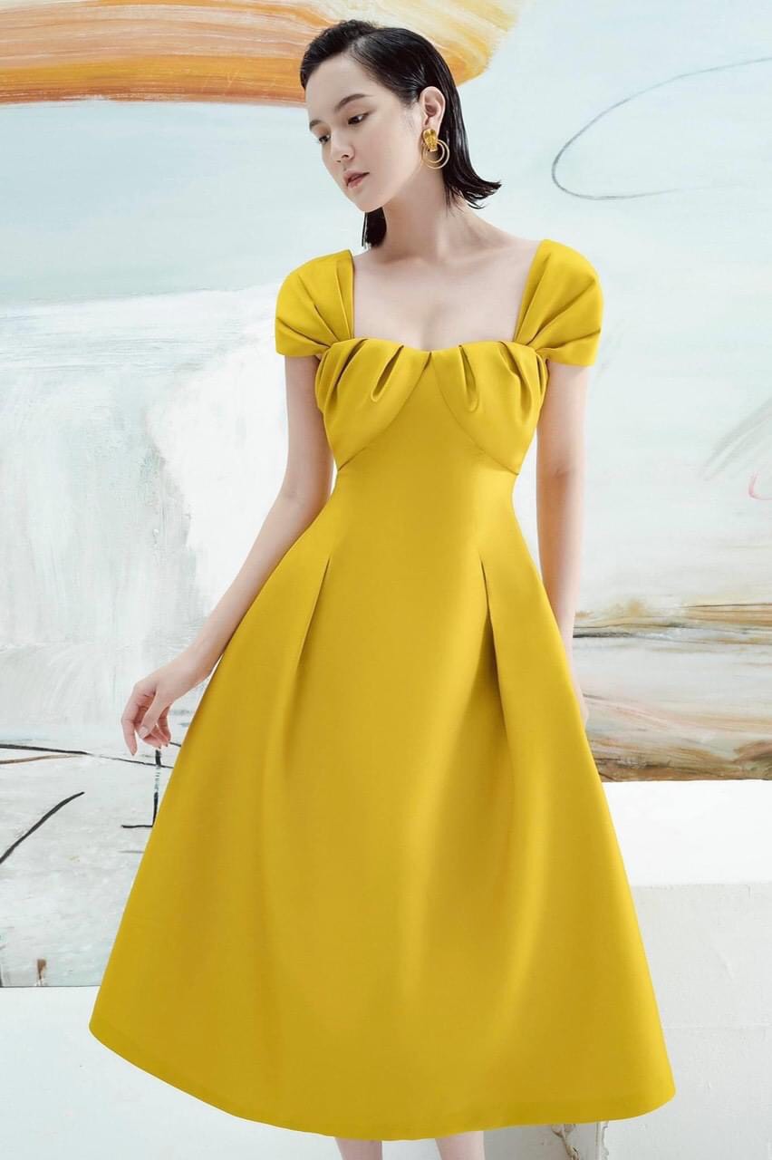 Đầm xoè dài kiểu cúp ngực phối tay con (Vàng)