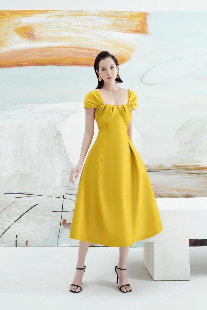 Đầm xoè dài kiểu cúp ngực phối tay con (Vàng)