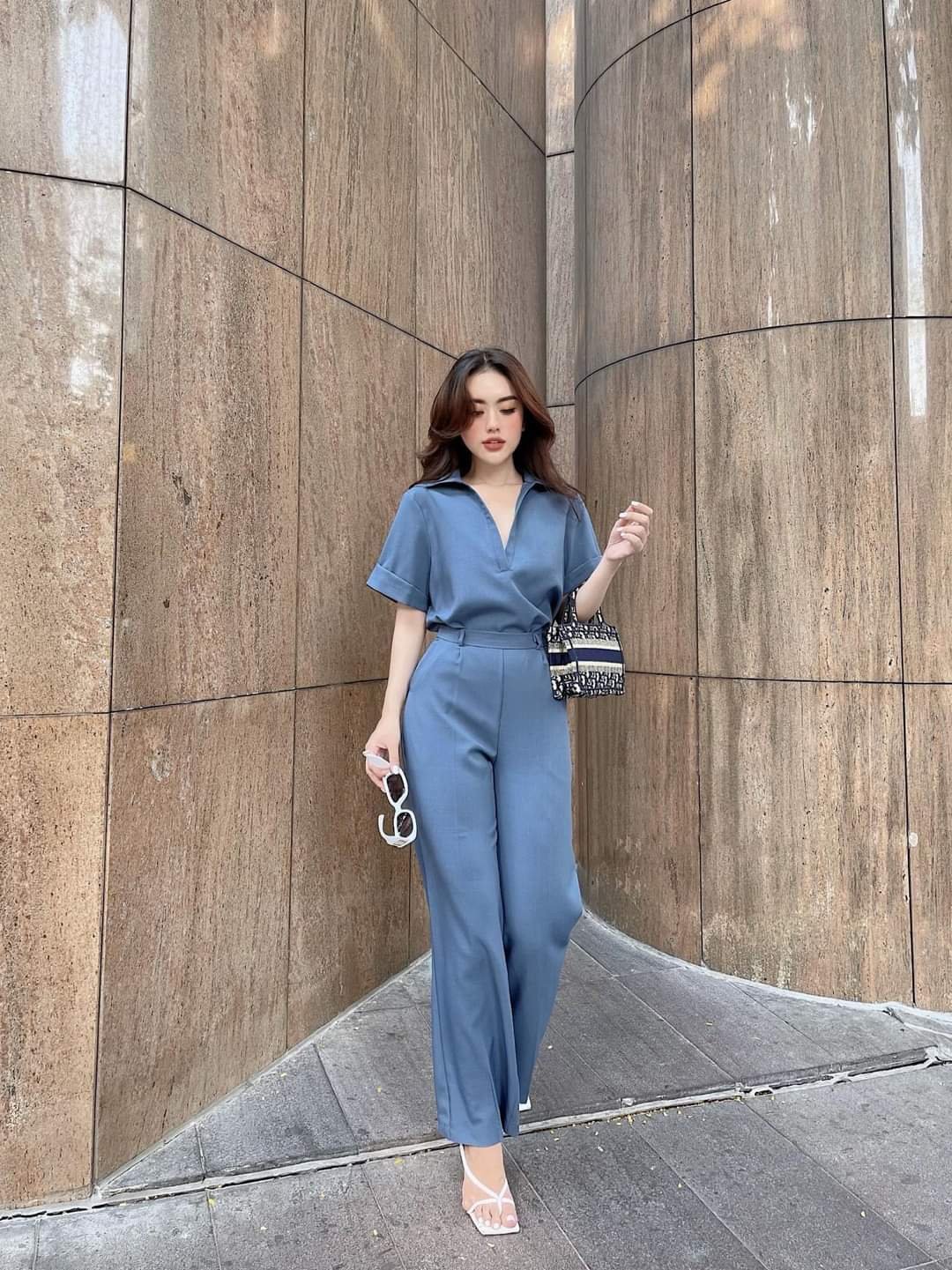 Set áo quần áo cổ sơmi tay ngắn quần dài ống suông (Đen)