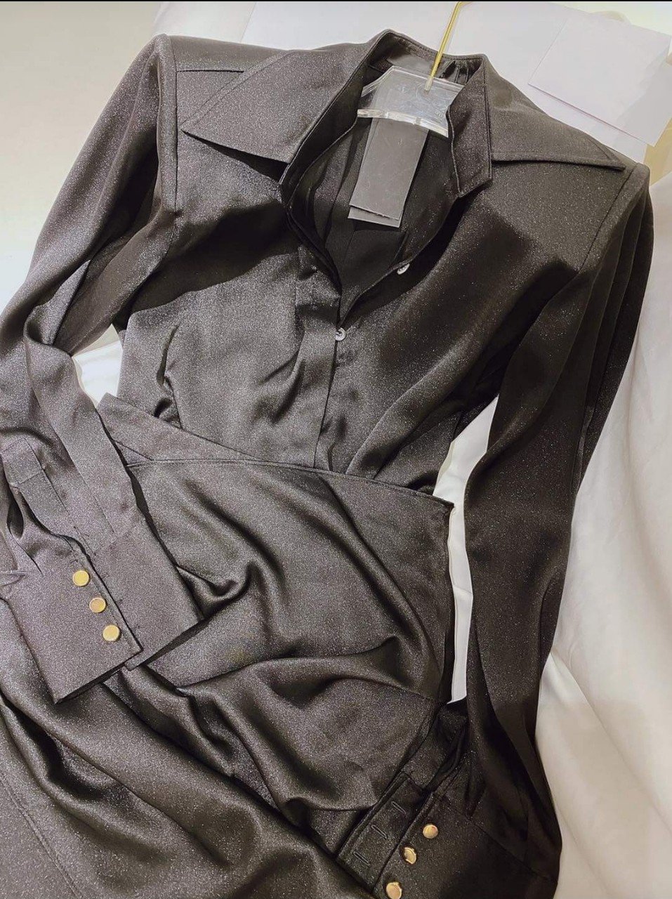 Set áo váy kiểu áo sơmi tay dài phối chân váy ôm ngắn ( Đen)