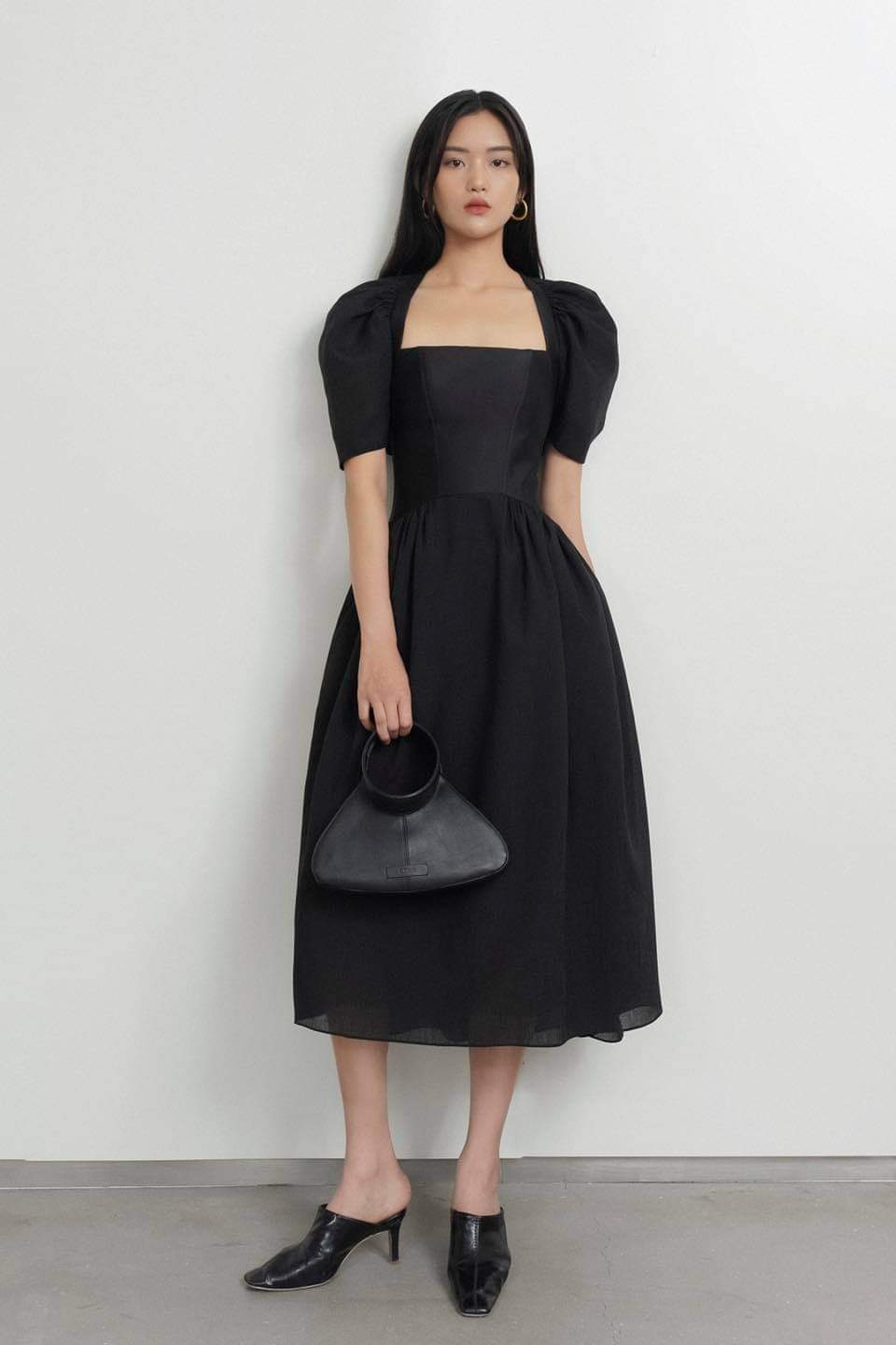 Đầm xòe dài cúp ngực tay phồng dự tiệc