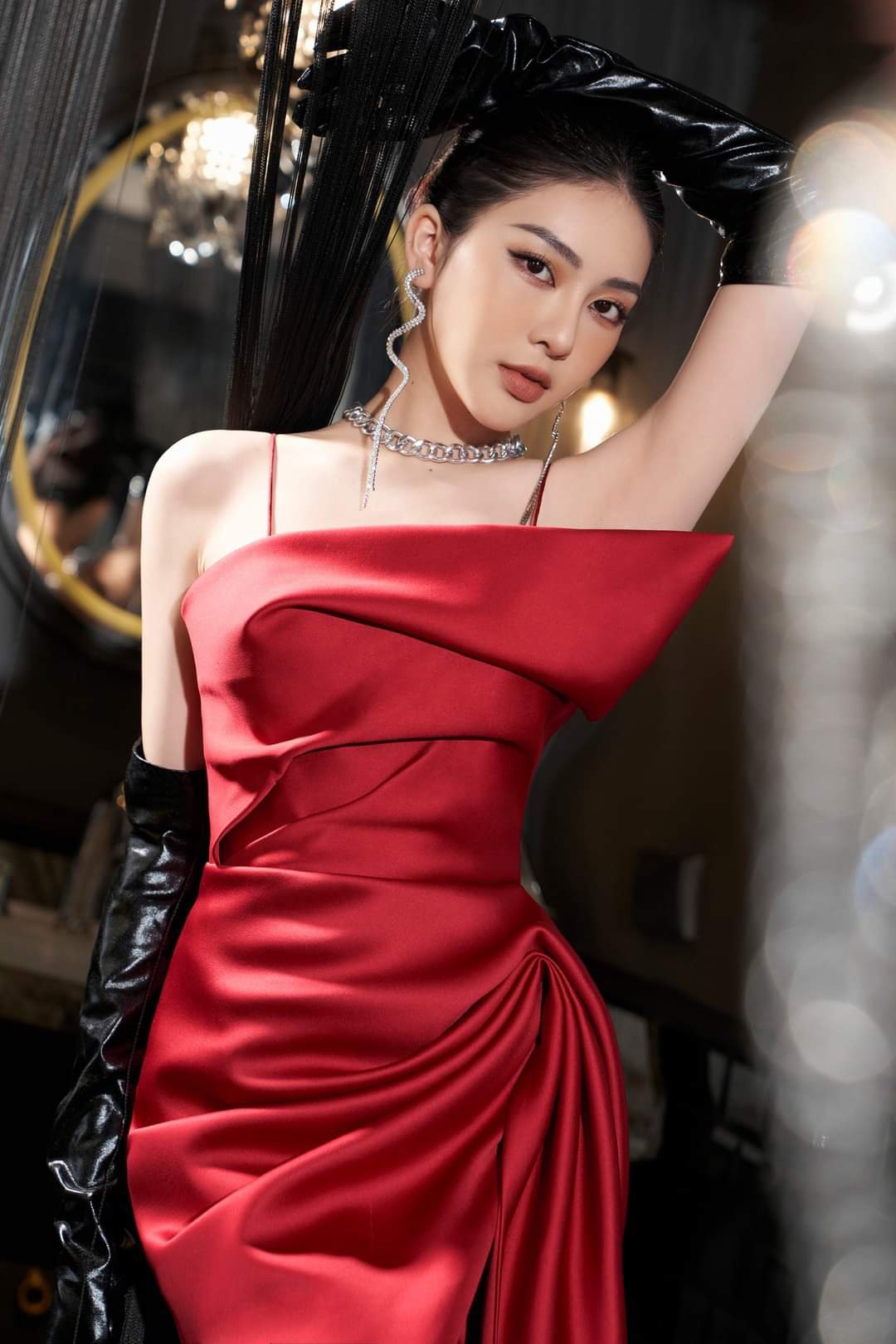 Đầm ôm body hai dây cúp ngực nhún eo dự tiệc sang trọng