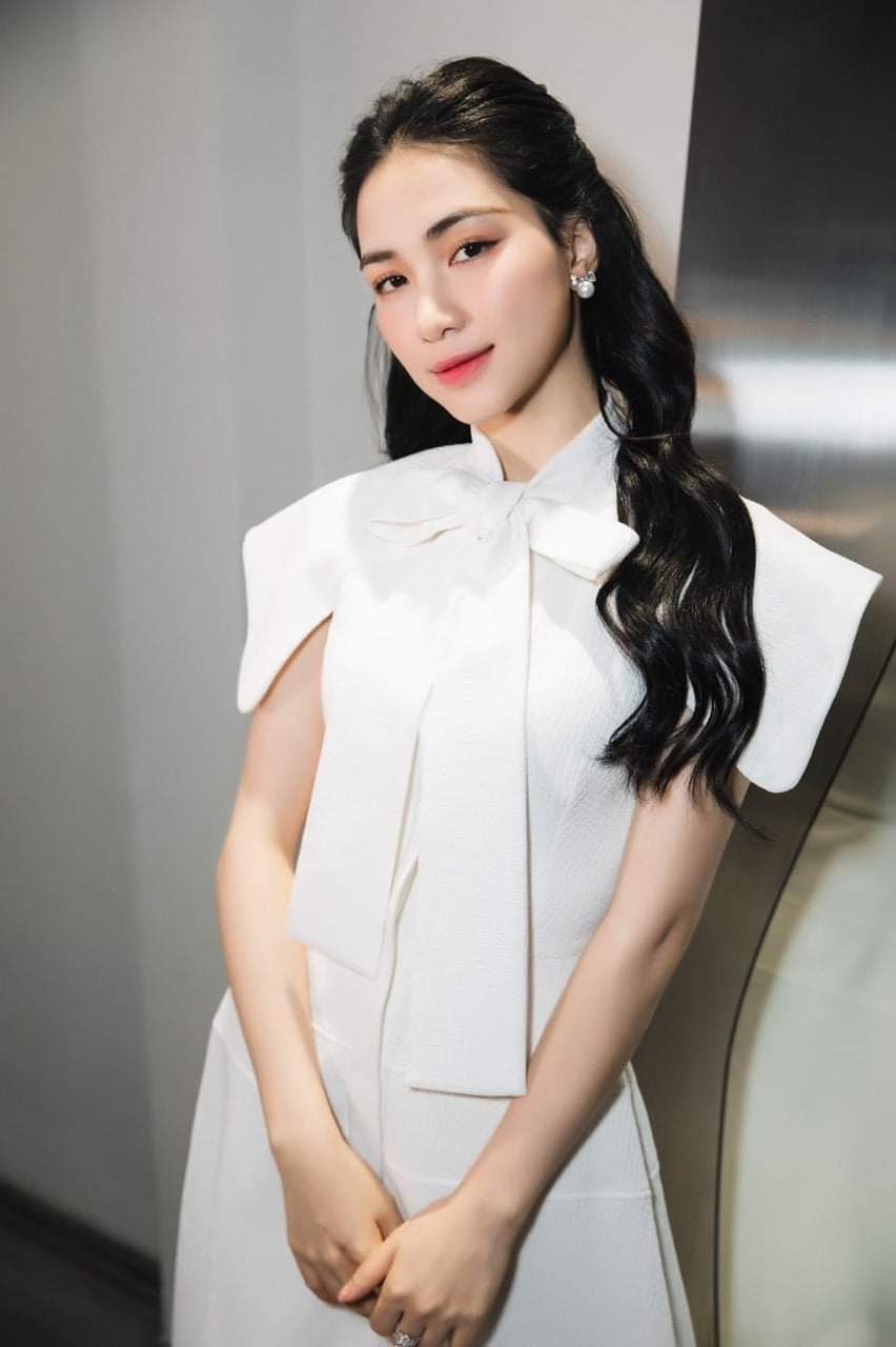 Đầm xòe vintage tay ngắn cổ phối nơ (Đỏ)