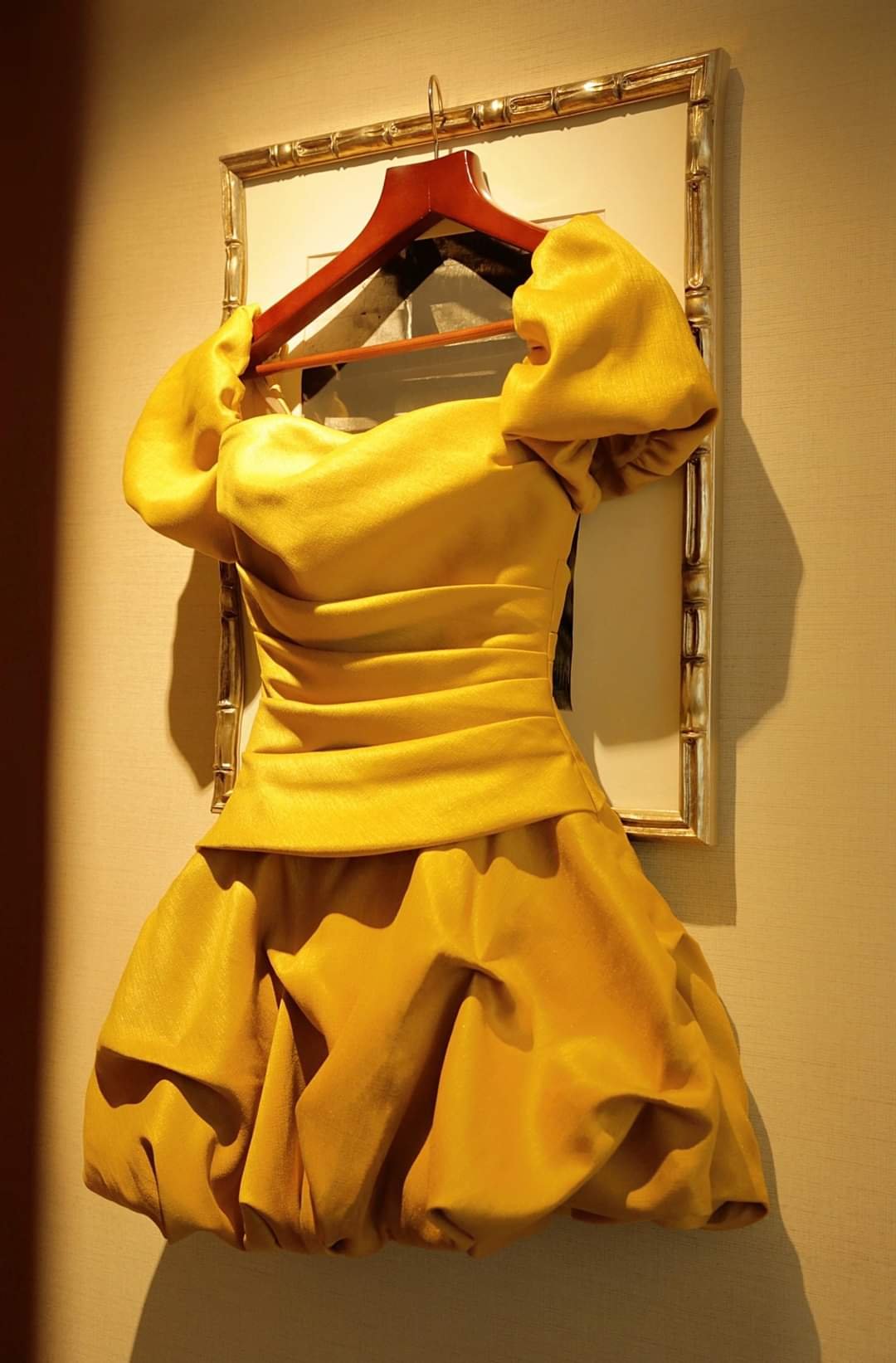 Đầm xòe bồng trên gối cúp ngực phối tay con (Hồng)