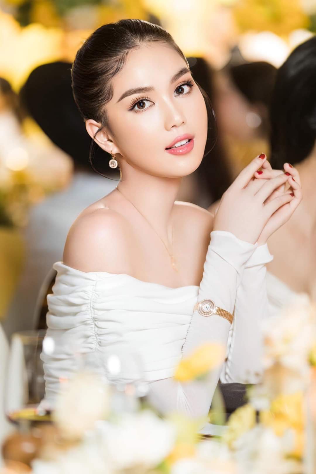 Đầm dạ hội ôm body hở vai tay dài dự tiệc