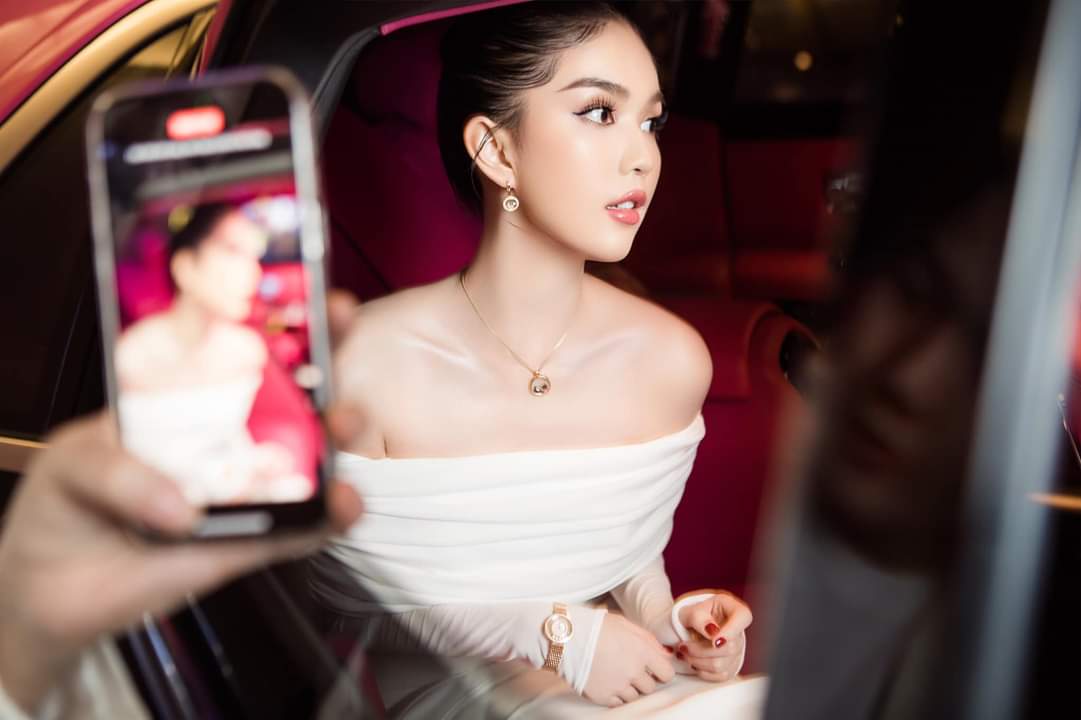 Đầm dạ hội ôm body hở vai tay dài dự tiệc