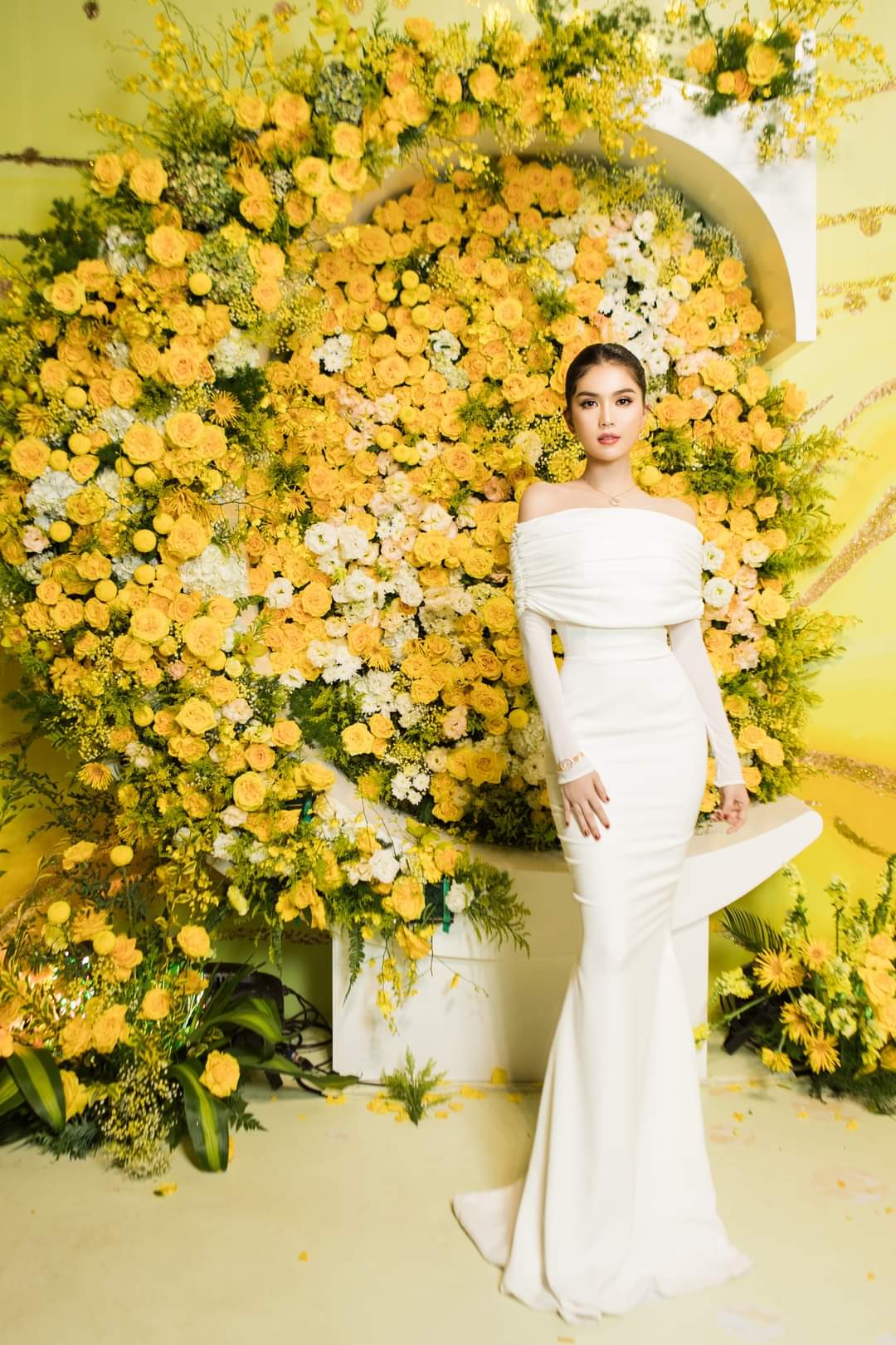 Đầm dạ hội ôm body hở vai tay dài dự tiệc