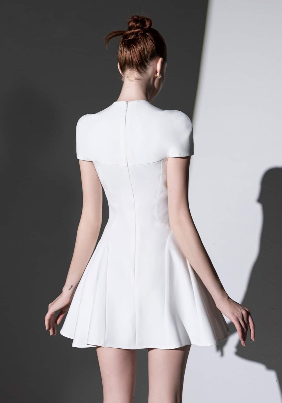 Đầm dáng xòe ngắn cúp ngực tay con phối dây ngang (Đỏ tươi)