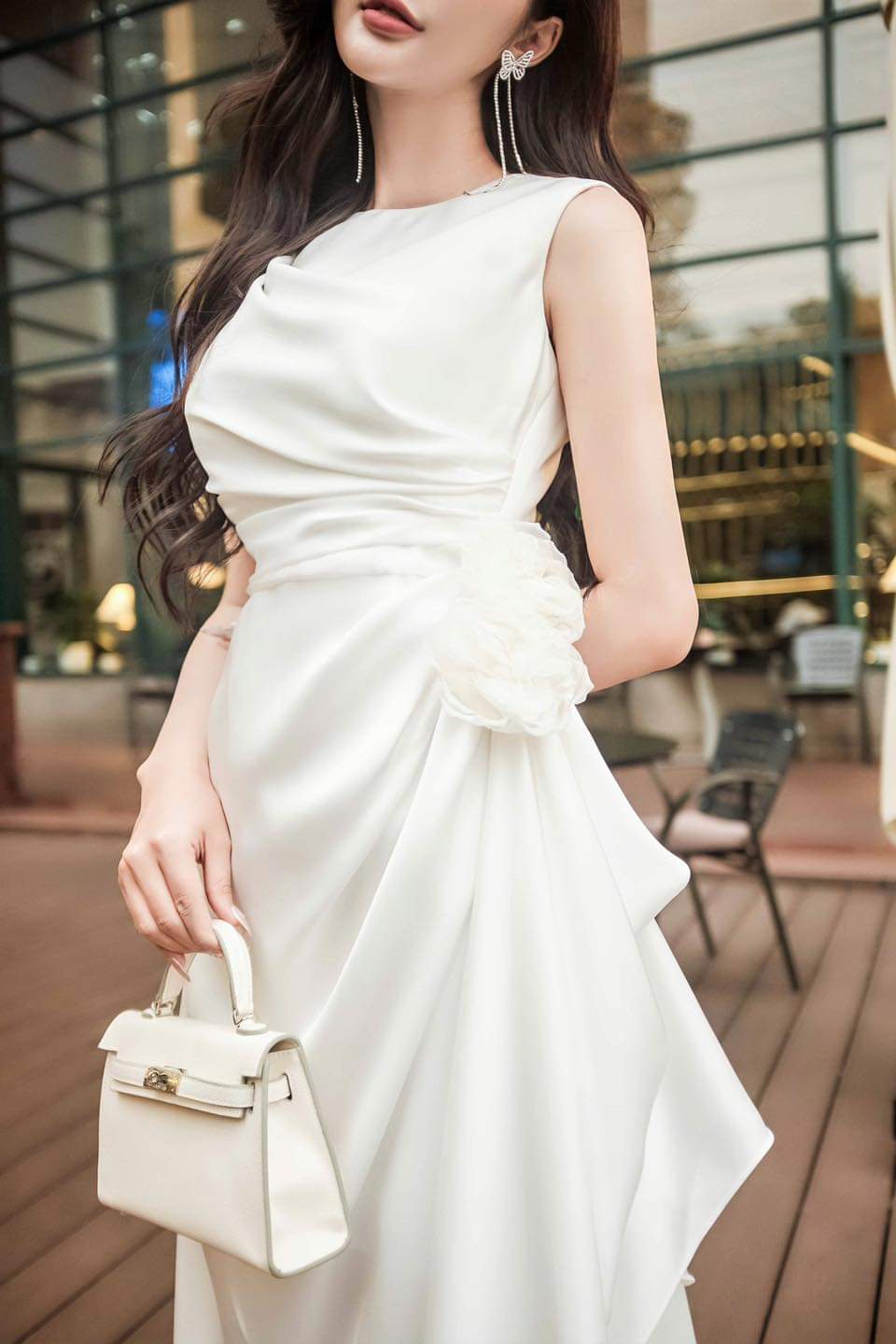 Đầm dạ hội dáng xòe sát nách phối hoa eo dự tiệc sang trọng Alvin Store 1593 (Trắng)