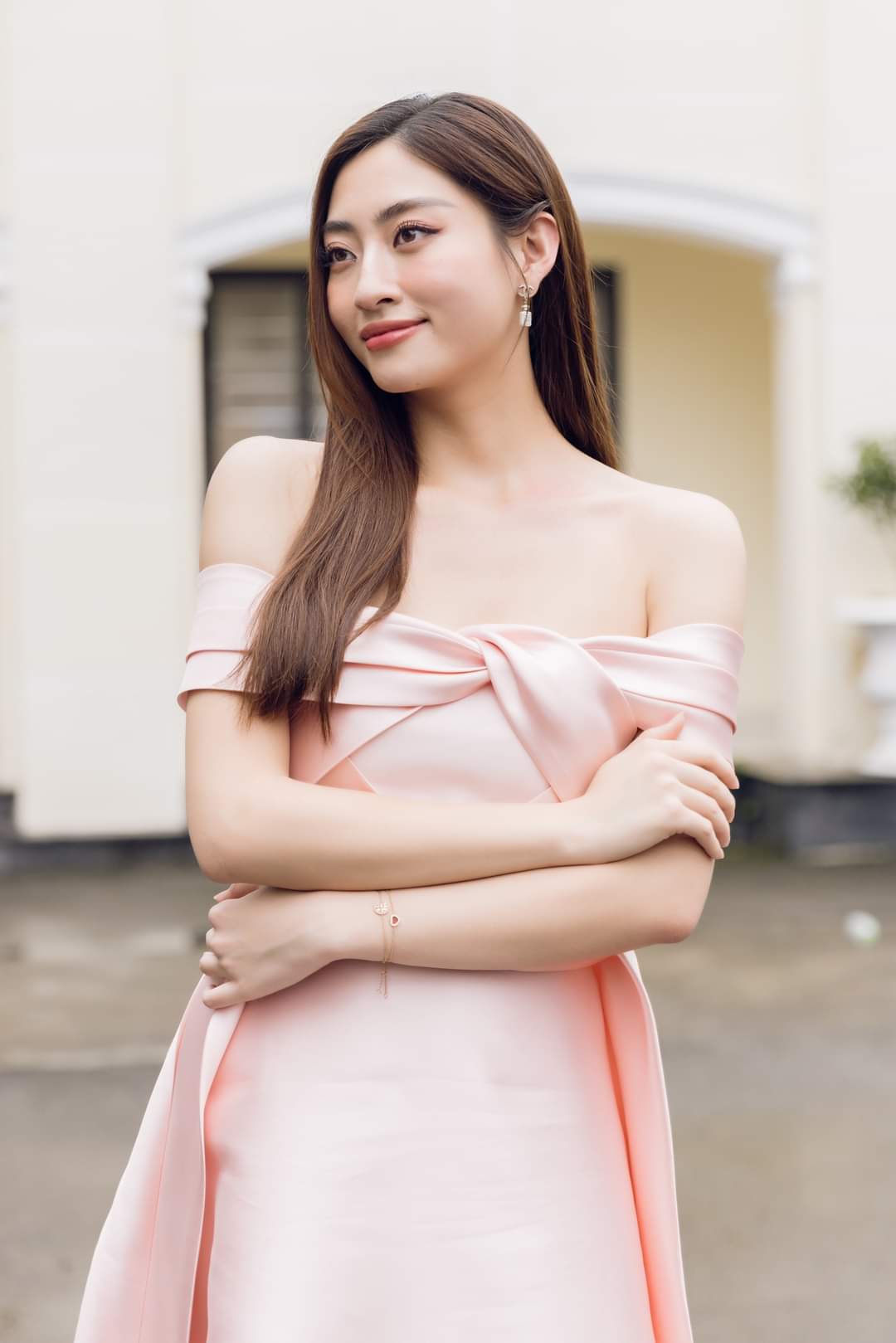 Đầm xòe dáng dài kiểu hở vai ngang nơ ngực dự tiệc Alvin Store 1594 (Hồng)