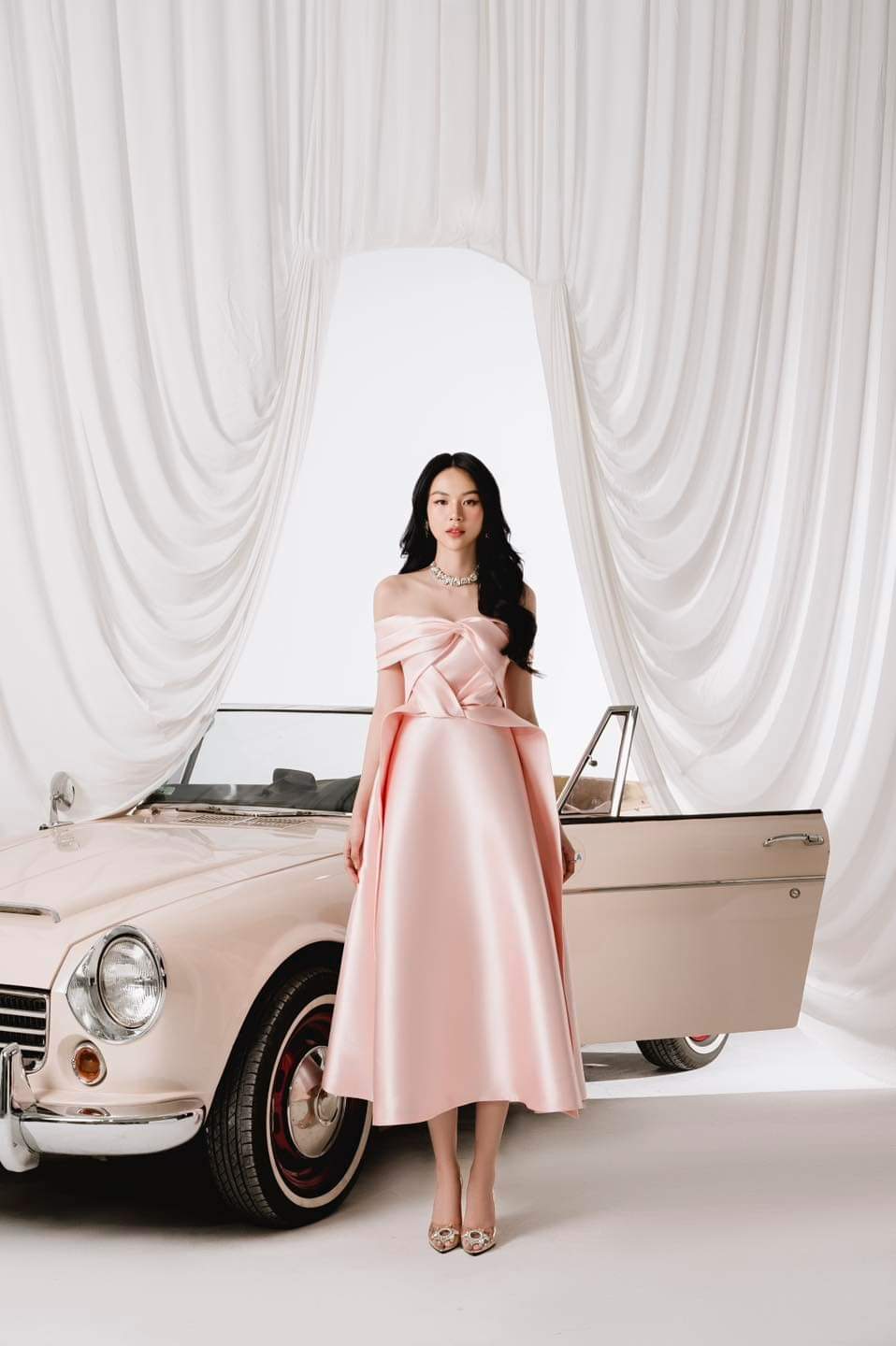 Đầm xòe dáng dài kiểu hở vai ngang nơ ngực dự tiệc Alvin Store 1594 (Hồng)