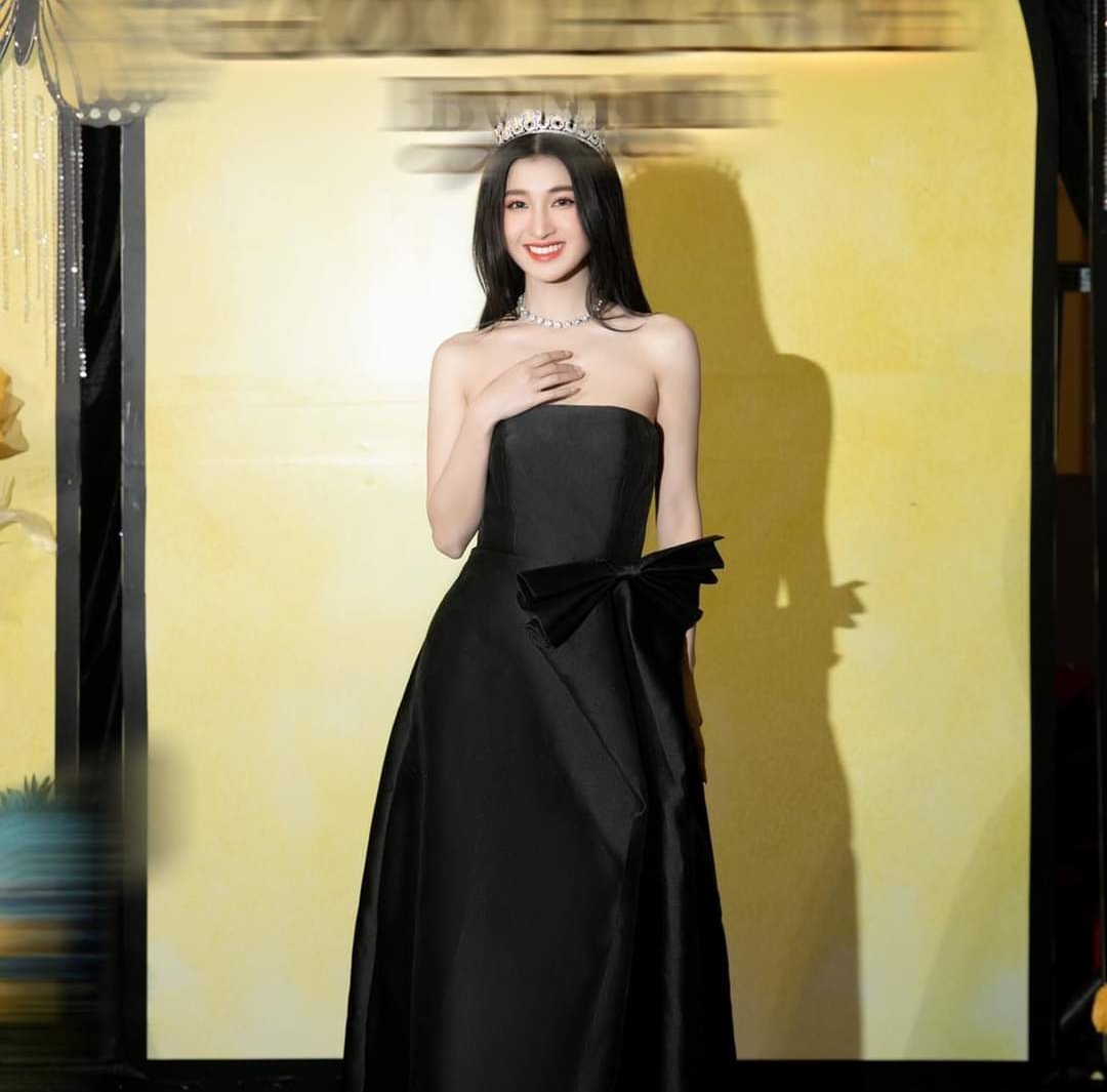 Đầm xòe dáng dài cúp ngực phối nơ eo kèm dây cổ dự tiệc sang trọng Alvin Store 1595 (Hồng)