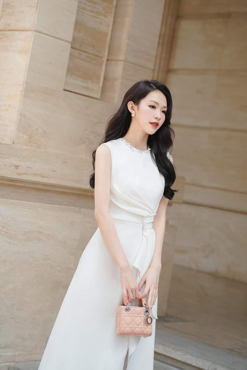 Đầm dự tiệc dáng xòe kiểu sát nách đính ngọc sang trọng Alvin Store 1597 (Trắng)