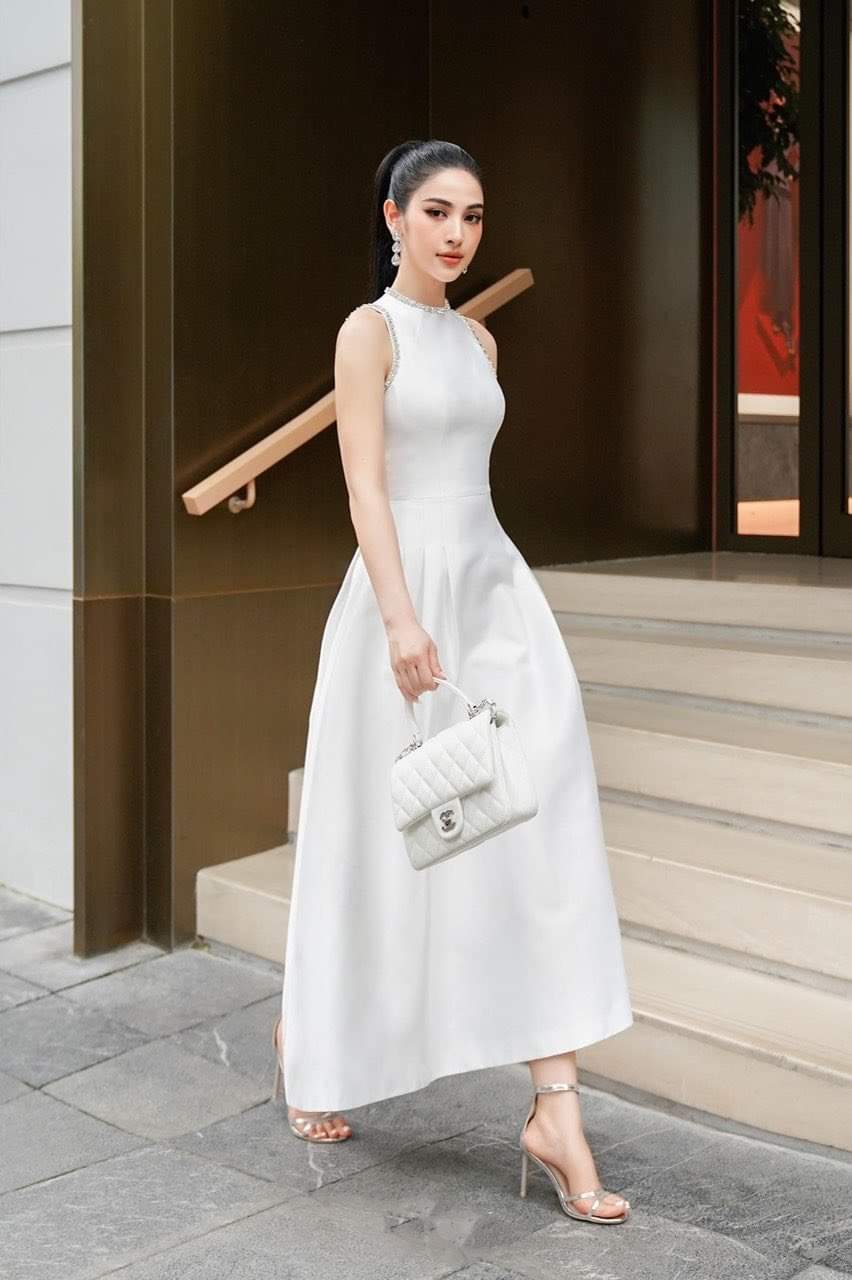 Đầm dự tiệc dáng xòe kiểu sát nách phối túi đính viền ngọc Alvin Store 1599 (Trắng)