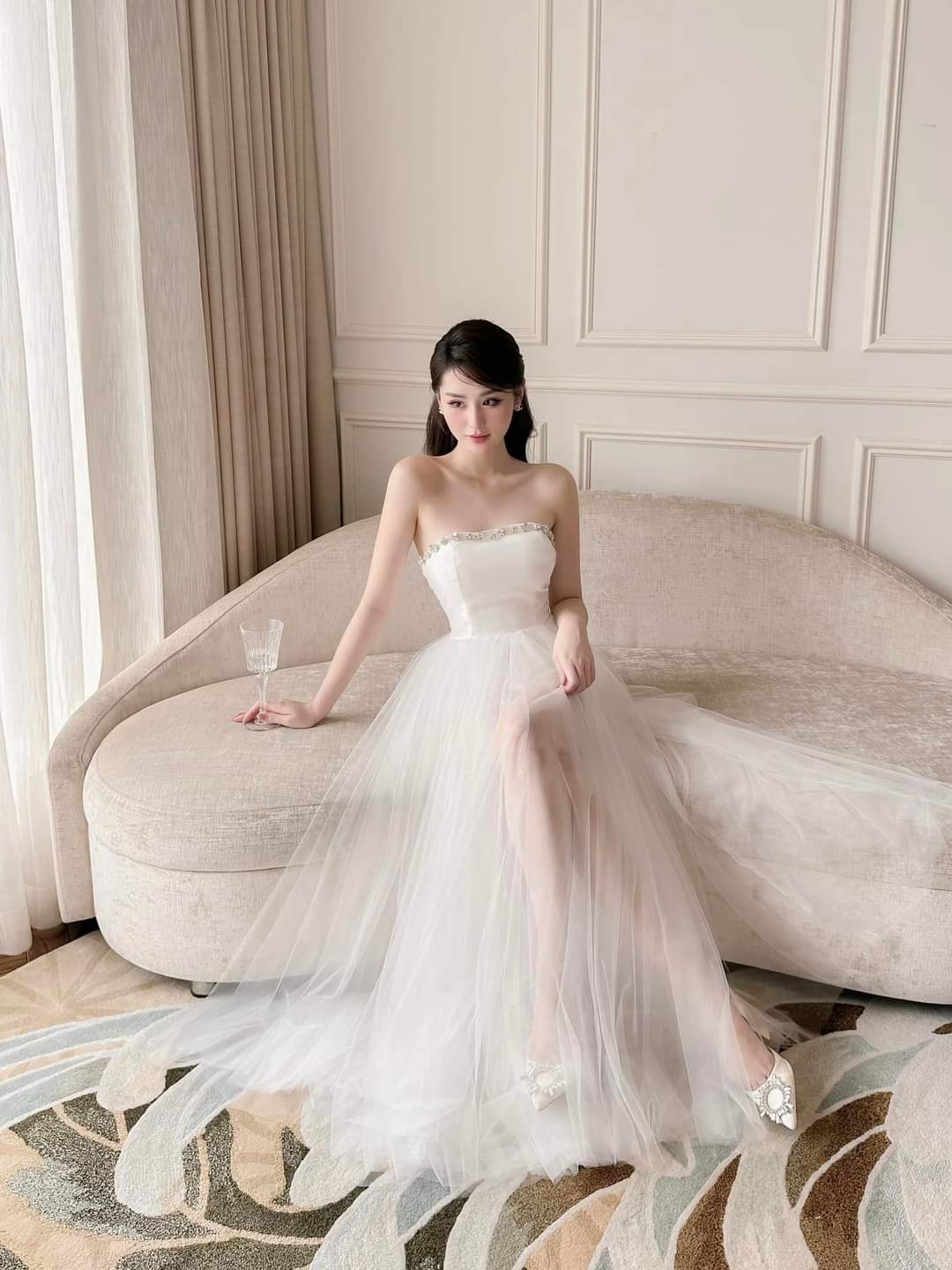 Đầm dự tiệc dáng dạ hội xòe cúp ngực đính đá phối lưới Alvin Store 1606