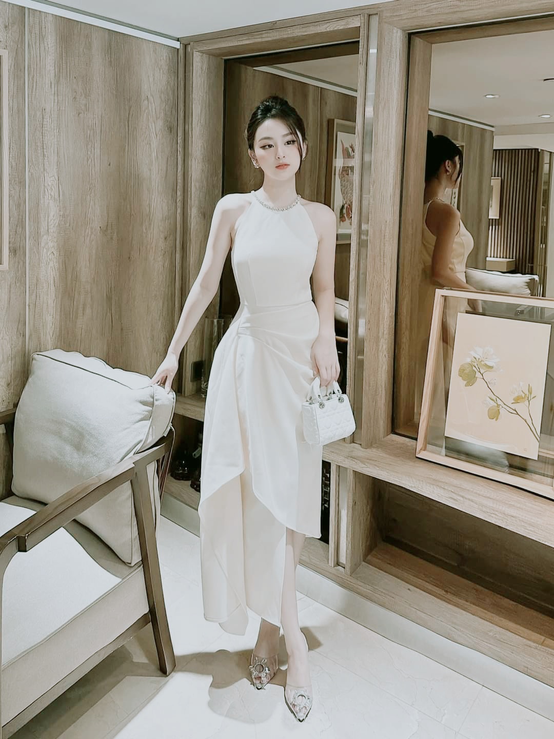 Đầm dự tiệc dáng ôm khoét sát nách cổ đính đá sang trọng Alvin Store 1608 (Trắng)