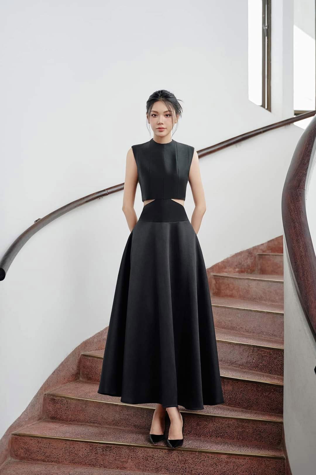 Đầm dự tiệc dáng xòe kín cổ sát nách khoét eo Alvin Store 1610 (Trắng)