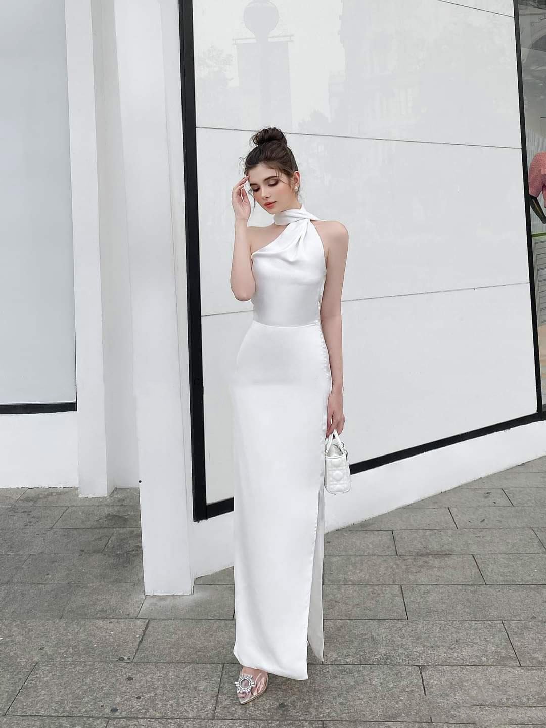 Đầm dự tiệc kiểu dạ hội dài choàng cổ xẻ tà sang trọng Alvin Store 1611 (Đen)