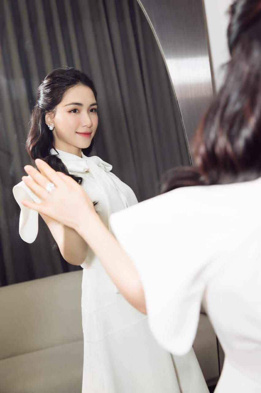 Đầm xòe vintage tay ngắn cổ phối nơ (Đỏ)