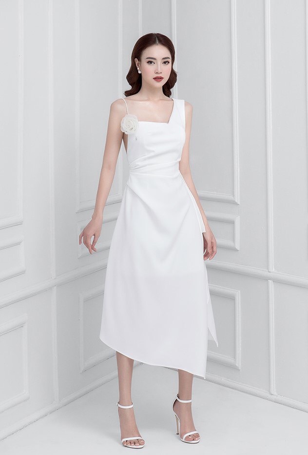 Đầm xòe kiểu 1 dây kèm hoa sang trọng (Nâu)