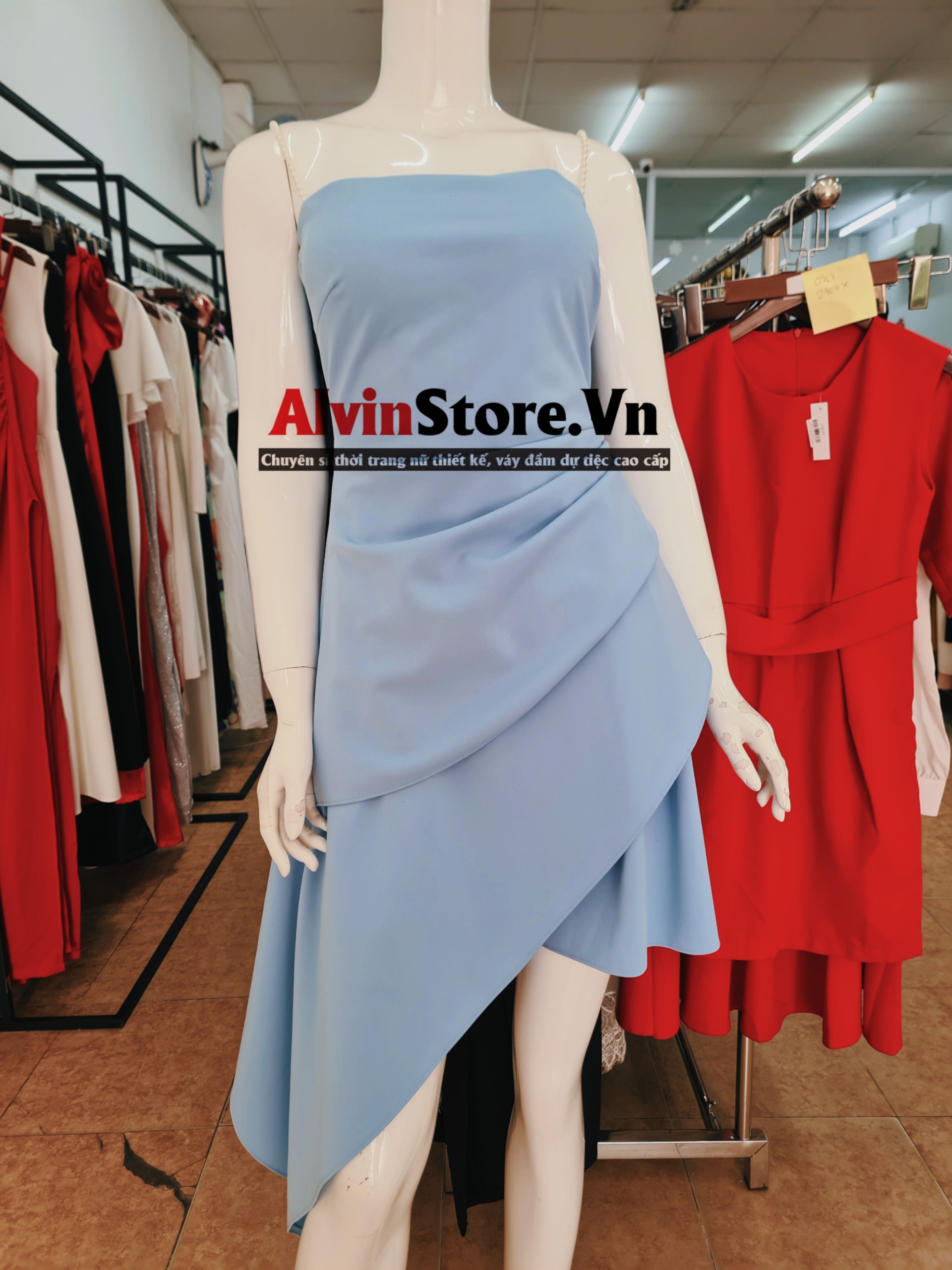 Đầm xòe kiểu hai dây cúp ngực xéo lai (Xanh)