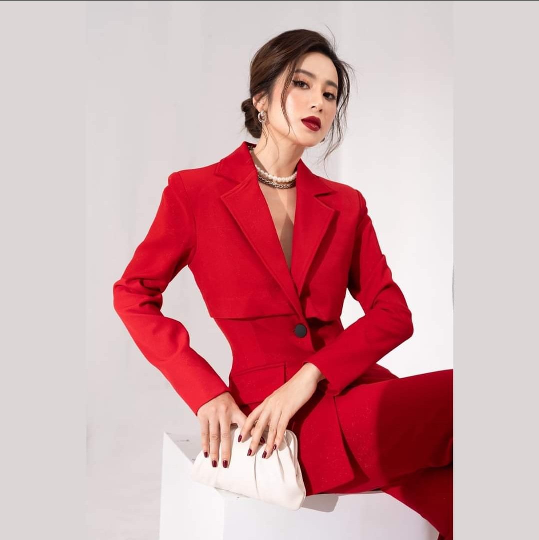 Set bộ vest nữ kiểu áo vest cách điệu phối quần ống suông sang trọng Alvin Store 0997 (Đen)