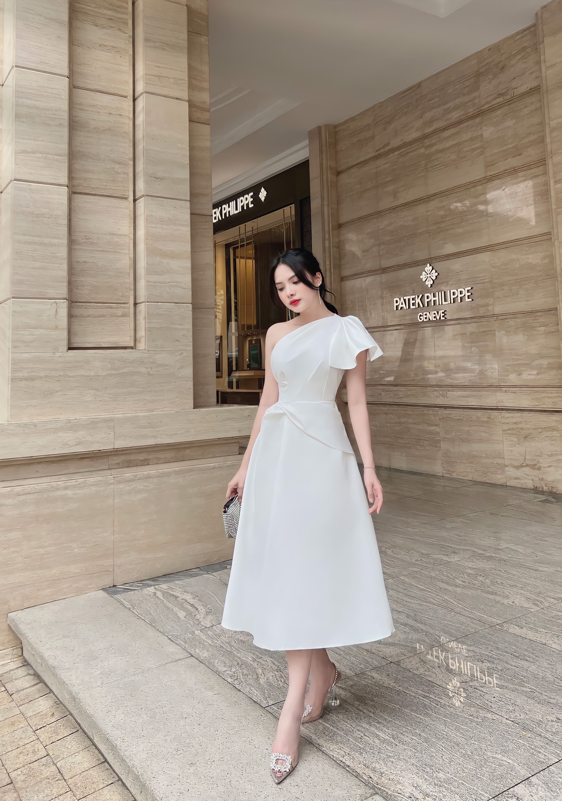 Đầm dáng xòe lệch vai nhún eo dự tiệc sang trọng