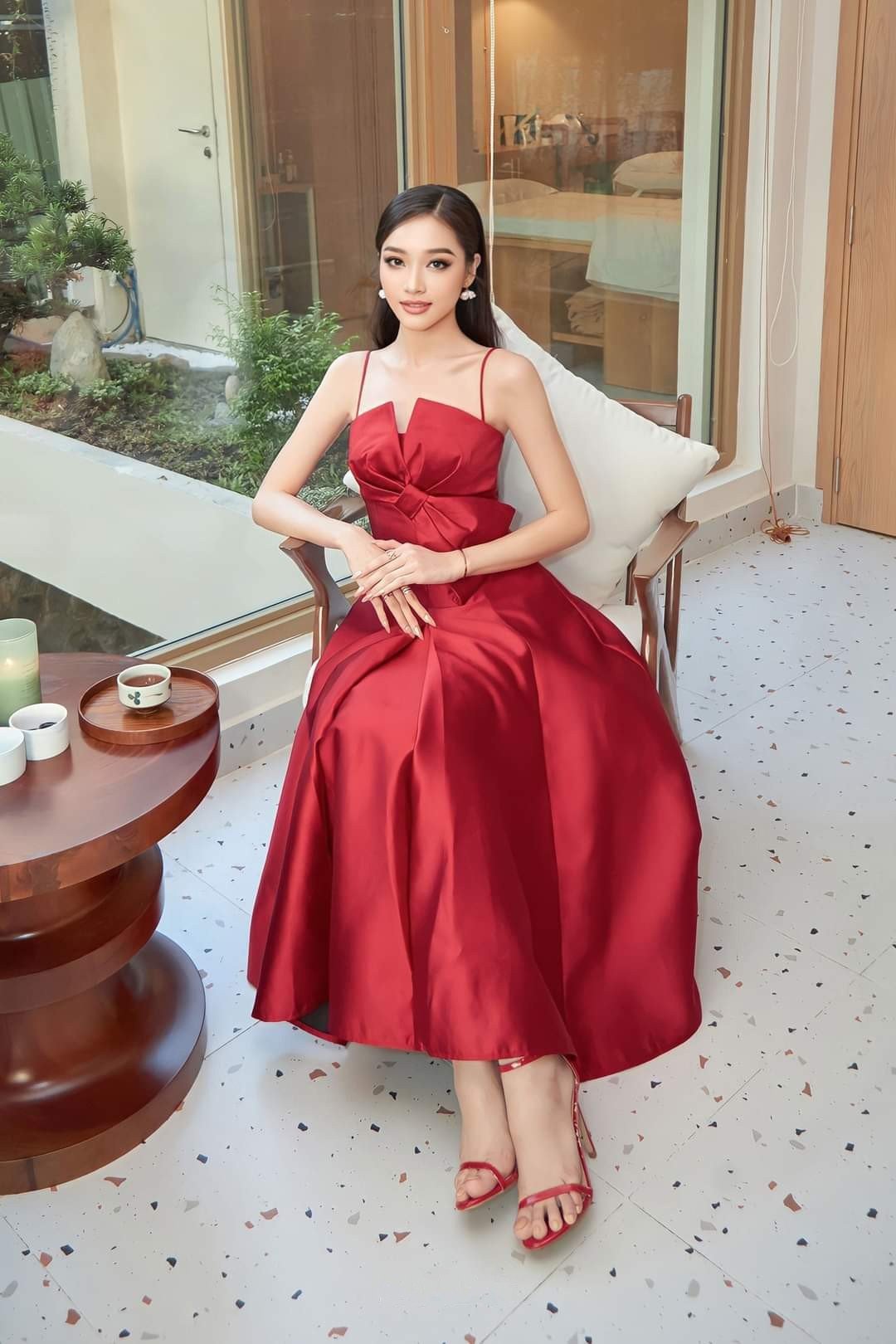 Đầm xòe dài hai dây cúp ngực phối nơ Alvin Store 2935 (Đen)