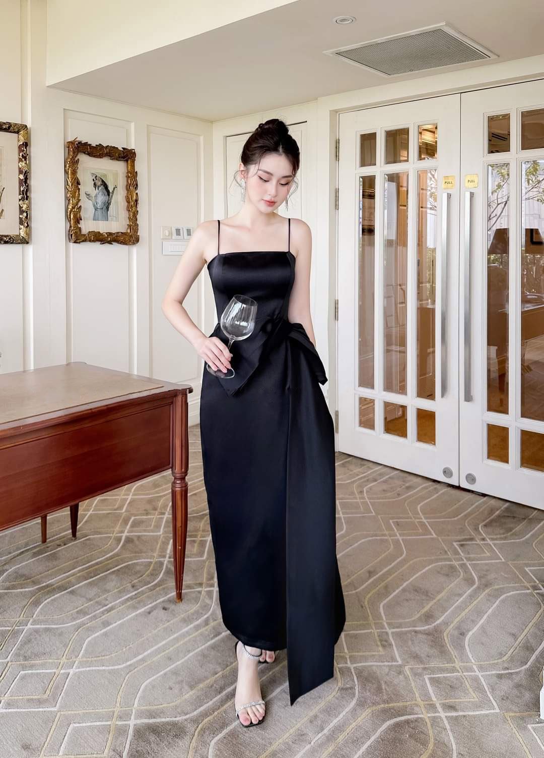 Đầm dạ hội kiểu hai dây cúp ngực phối nơ eo dự tiệc Alvin Store 2937 (Đỏ)