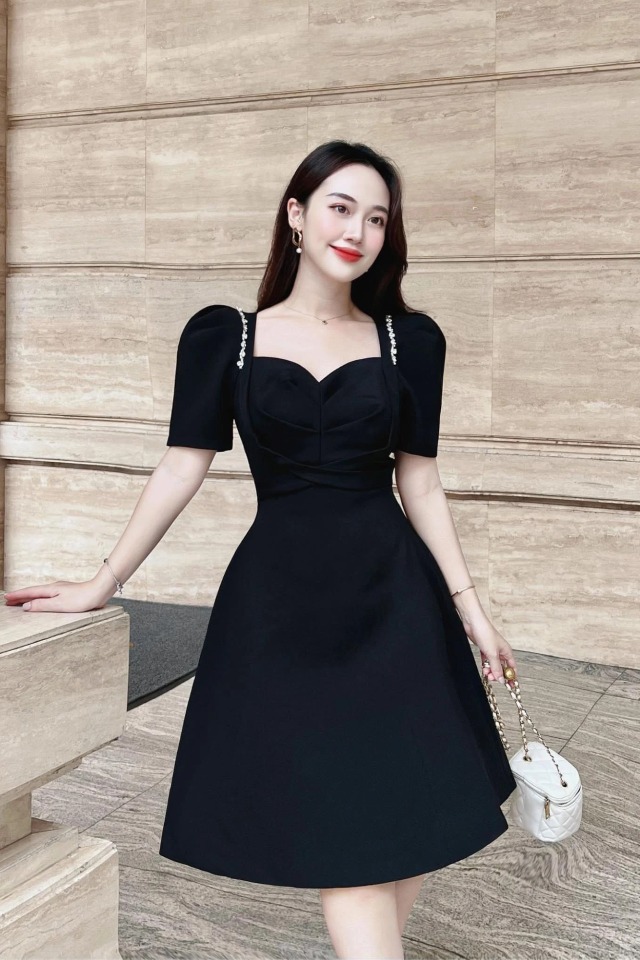 Đầm dáng xoè ngắn phối tay con đính đá sang trọng Alvin Store 2953 (Đen)
