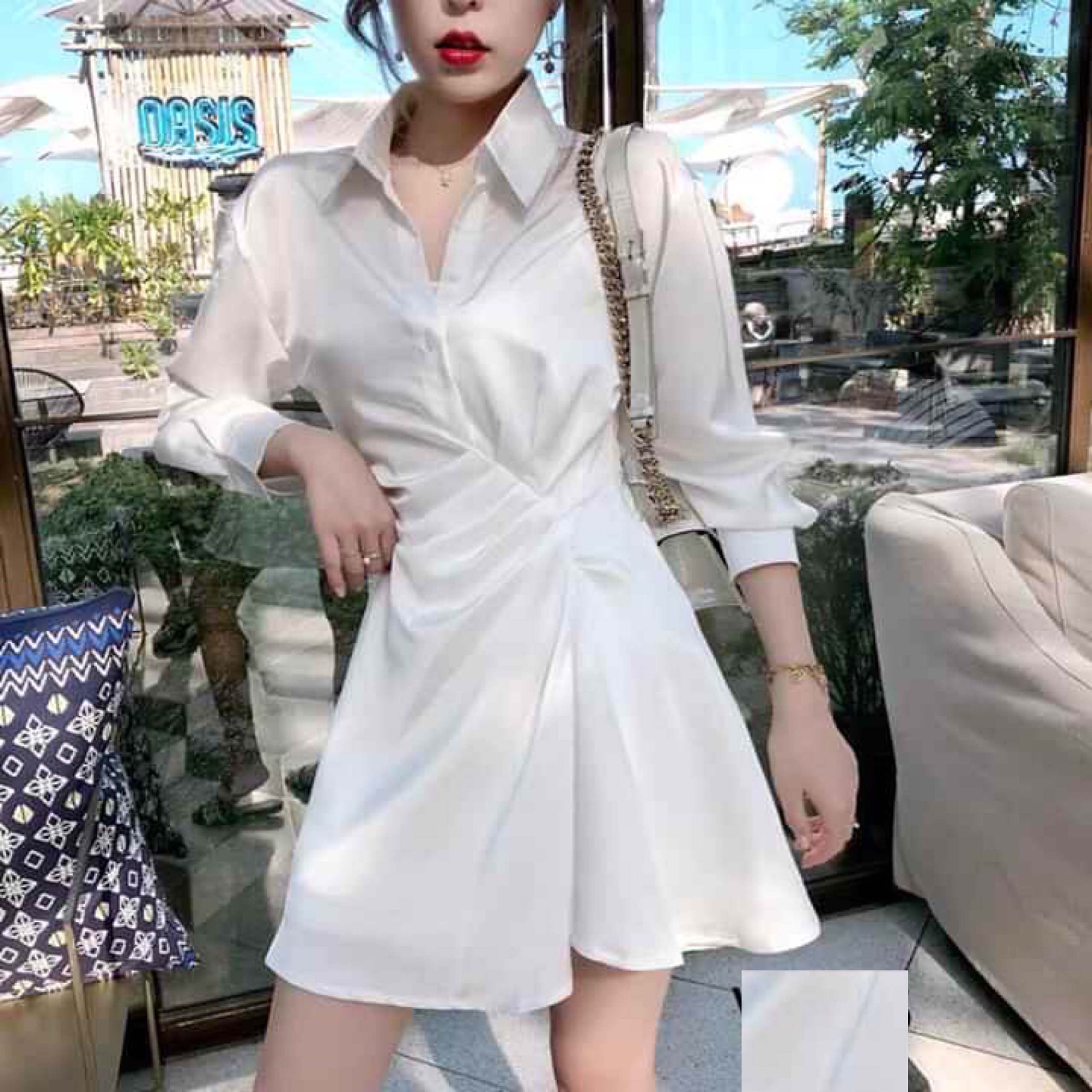 Đầm xòe kiểu sơ mi xắn tay hở ngực (Đen)