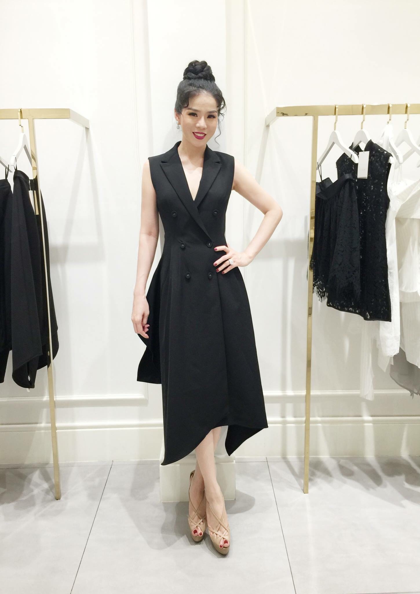 Đầm xoè vest kiểu đuôi cá sang trọng (Nude)